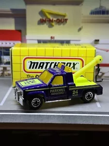 VTG 1995 Matchbox GMC Wrecker tow truck 1:72 purple yellow Parkhill Towing MINT - Picture 1 of 5
