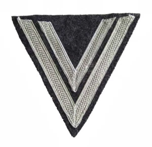 WH Luftwaffe Rangabzeichen "Obergefreiter" blaugrau Winkel - Bild 1 von 1