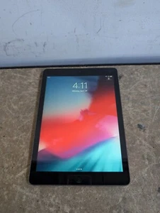 Apple iPad Air 1st Gen 64GB WiFi Tablet Space Gray A1474 - Picture 1 of 6