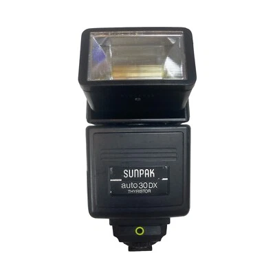Sunpak Auto 30DX Thyristor Camera Flash for Cannon & Shoe Mount Cameras - Image 1 of 4