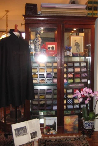 Beautiful Antique Rare Double Sided Display Case/Cabinet Fully Restored On Sale Cover
