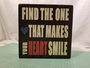 Jo Ann's - "Find the one that makes your heart smile" Holzkiste Dekoration - Bild 1 von 6