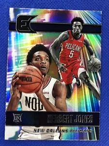 Baloncesto radiocontrol Herbert Jones Panini Chronicles Essentials 2021-22 #320 - Imagen 1 de 2