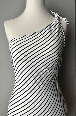 Blusa de banho Lauren Ralph Lauren branca listra preta regata um ombro tamanho 6 - Imagem 1 de 4