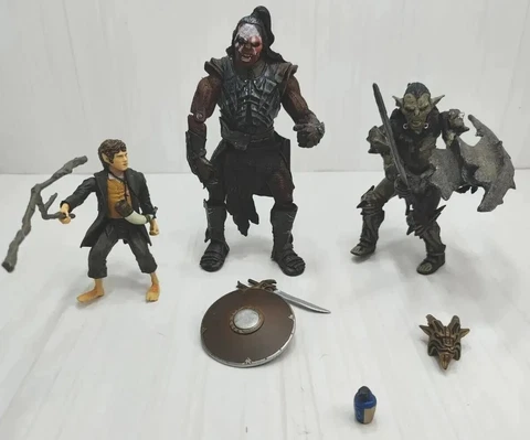 Lord Of The Rings Loose Figure Lot Archer Lurtz Frodo Swords Shield Cover