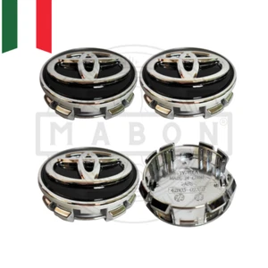 Set 4 Coprimozzo Copri Mozzo Borchie 62mm per Toyota Yaris Cross Neri Cromati - Imagen 1 de 5