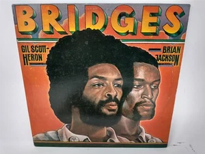 Gil Scott-Heron & Brian Jackson - Bridges LP 1977 Arista 1st Press AB 4147 VG - Foto 1 di 9