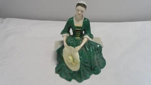 Royal Doulton Lady Figurine - A Lady From Williamsburg HN2228 Figure - Picture 1 of 12