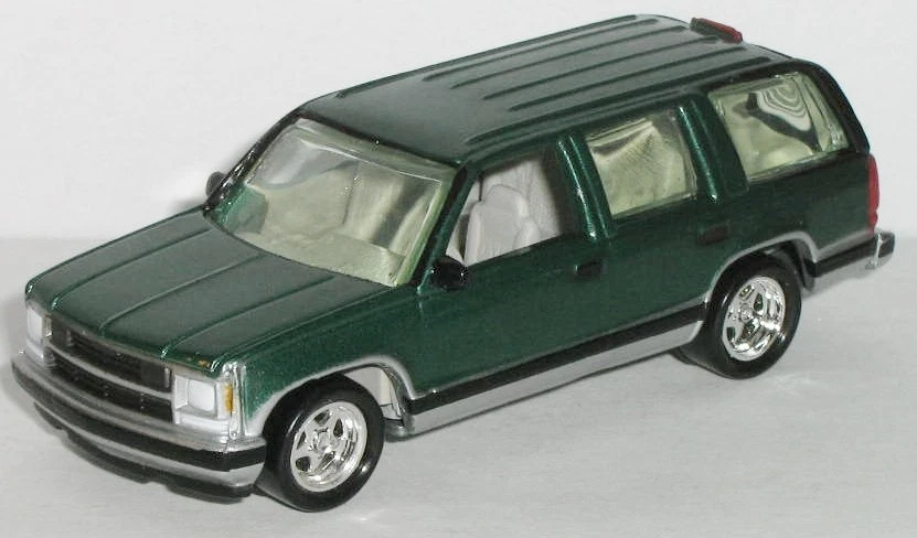 1/64 = SUV CHEVROLET/CHEVY TAHOE 1500 1997 4X4 = Vehículo diecast ENVÍO GRATUITO Foto 1 de 3