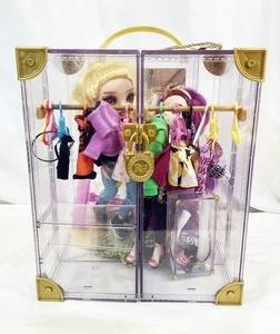 Rainbow High Deluxe Fashion Schrank mit Puppen und Zubehör - Bild 1 von 6