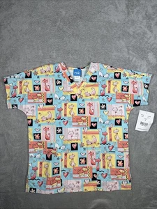 H.Q. Scrub Top Women's Medical Shirt Pockets Cats And Hearts Size Small New - Picture 1 of 7