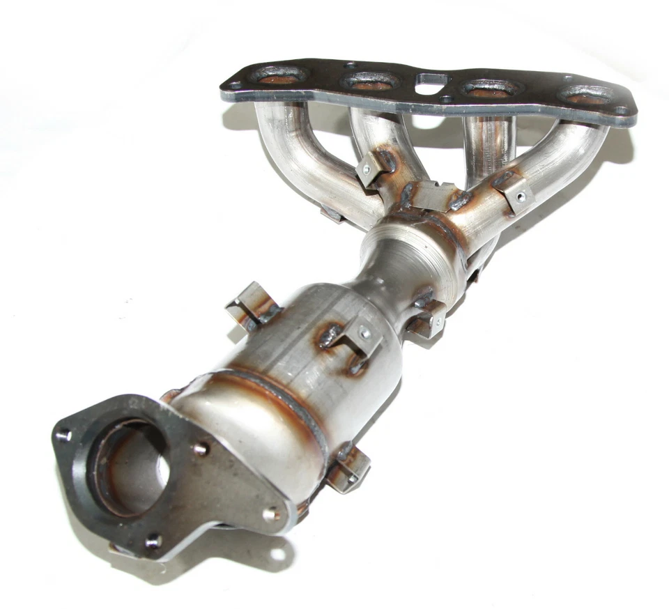 Colector de escape con convertidor catalítico para Nissan Altima 2007-2013 2,5 L Foto 1 de 4