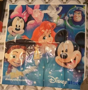 Bolsa de plástico Disney Store XL aprox. 28" x 28" Toy Story, Mickey, Little Mermaid - Imagen 1 de 5
