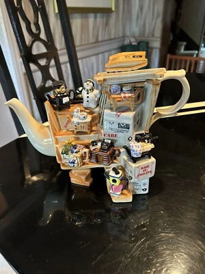 RARE CARDEW LIMITED EDITION MARKETPLACE STALL  #713 of 5000 - Image 1 of 3