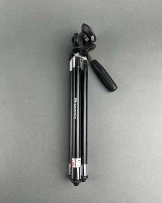 Targus Portable Tripod TG-42TT Extends 11" to 42” Desk/Travel Lightweight Black - Image 1 of 4