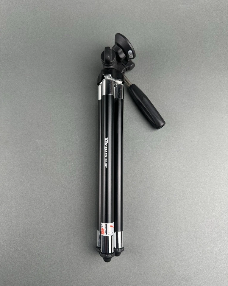 Targus Portable Tripod TG-42TT Extends 11" to 42” Desk/Travel Lightweight Black - Image 1 of 4