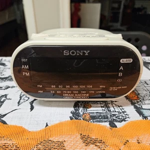 Sony ICF-C318 Dream Machine AM/FM LED Alarm Clock Radio White - Tested Working - Picture 1 of 8