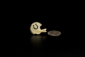 PIN DE SOLAPA DE CASCO DE LA NFL INDIANAPOLIS COLTS DE COLECCIÓN DE LOS AÑOS 80 DE LA NFL ~ NUEVO/STOCK ANTIGUO - Imagen 1 de 2