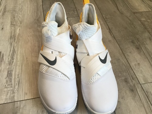 Scarpe da basket atletiche Nike Lebron Sold Yeezy 2 taglia 14 5 giallo grigio bianco