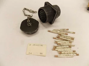 New Pyle National Amphenol Connector ZZM-4112-36L 19P Silver Contacts H5 - Picture 1 of 7