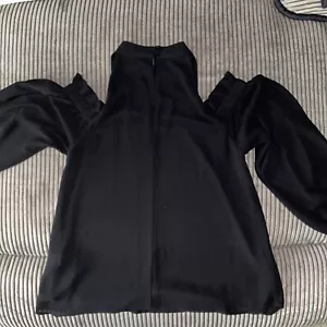 Women New Trouvé Blouse Black Cold Shoulders Size Xs - Picture 1 of 8