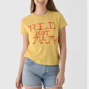 MOTHER Superior The Sinful Red Hot Mama Grafik T-Shirt Gelb Größe Neu mit Etikett Leinen - Bild 1 von 16