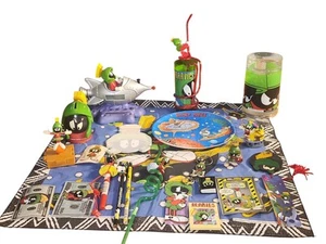 marvin the martian Figure And Accessories Lot - Picture 1 of 14