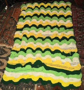 MANTA GANCHILLO VINTAGE AMARILLO BLANCO COLOR VERDE "61X "34 - Imagen 1 de 7