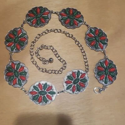 Cinturón concho floral de cadena plateada con detalles rojos y verdes nuevo sin etiquetas Foto 1 de 4