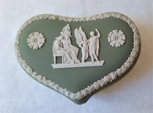 Vintage 70's Wedgwood Sage Green Jasperware Heart Shaped Lidded Trinket Box - Picture 1 of 9