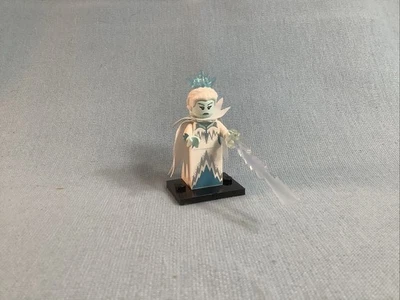 LEGO Collectible Minifigures Ice Queen, Series 16 Incomplete - Image 1 of 4