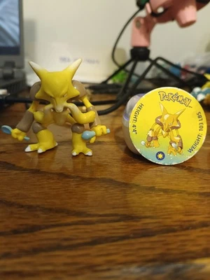 Figura Pokémon Alakazam TOMY De Colección CGTSJ 1999 Nintendo 2" Auténtica con Moneda  Foto 1 de 4