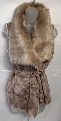 Dennis Basso Women's XS Fluffy Fur Pink Snakeskin Vest Faux Suede Waist Coat top - Image 1 of 4