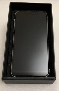Apple iPhone XR - 64GB - White- Smartphone Factory Unlocked UK Stock - Picture 1 of 7