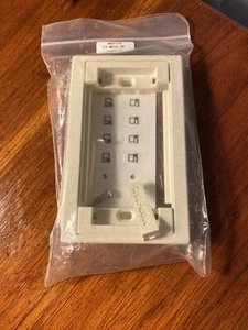 Mod-Tap 17-0121-01 Wall Mount Plate - Picture 1 of 3