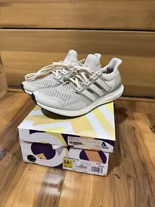 Talla 10.5 - Adidas UltraBoost 1.0 Retro 2018 Cream Chalk - Imagen 1 de 8