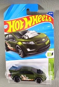 Hot Wheels 2024 Chevy Super Volt EV 7/10 verde oliva - Foto 1 di 3