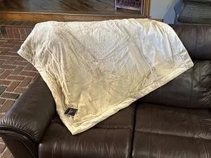 NWT Restoration Hardware Plush Tan Throw Blanket From Luxury Plush Collection - Picture 1 of 5
