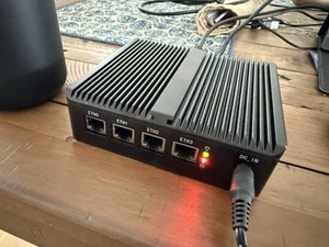 Firewall Mini PC Quad Core N100, DDR5 16GB RAM 1TB NVME SSD, 6 x 2.5GbE i226V - Picture 1 of 1