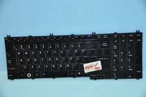 TOSHIBA Qosmio X500 X505 X505-Q Series Laptop Keyboard (Non-backlit) - Picture 1 of 4