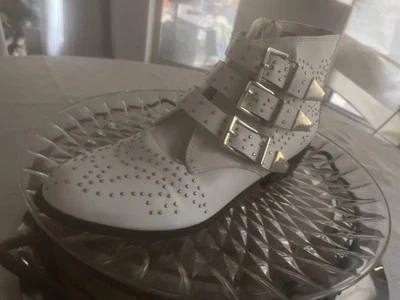 New Ladies DIBA Triple Buckle Silver Studded Ankle Booties White size 9 - Image 1 of 4