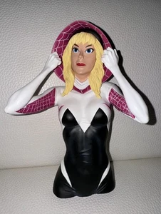 Spider-Gwen Unmasked Previews Exclusive Bust Bank T4 - Bild 1 von 3