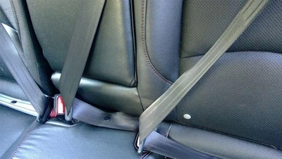 Used Rear Seat Belt Rear fits: 2016 Mazda 3 Rear Grade A — 第 1/4 张图片