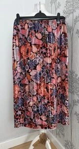 maeve anthropologie Tilda Pleated Velvet Skirt Size Medium Pink Floral - Picture 1 of 9