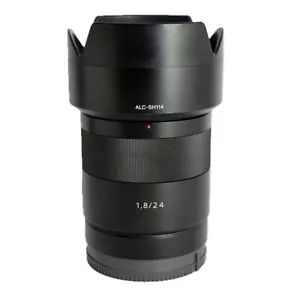 Sony Zeiss 24mm Sonnar T* F1.8 ZA - excellent condition, with caps, hood, box - Picture 1 of 10