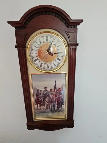 Rare DANBURY MINT "THE GREAT COMMANDER" Wall Clock Wood, M. Kinstler  18" X 7.5" Cover