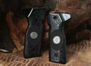 Impugnatura acrilica nera compatibile KSD Brand Beretta Mod 8000/8040 F Stoger con cornice - Foto 1 di 2