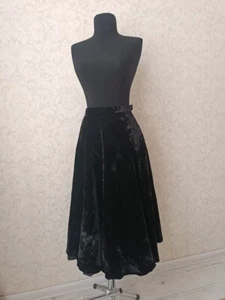 Louis Feraud Vintage Women Velvet Skirt Size 38 - Picture 1 of 14