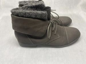 Madden Girl “Ruxben” Women's Grey Boots Lace Up Lined Size 10M - Picture 1 of 9