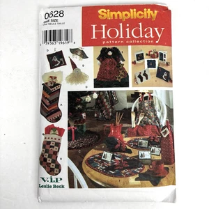 Simplicity 0628 Sewing Pattern Christmas Stockings Tree Skirt Angel Ornies New - Picture 1 of 3